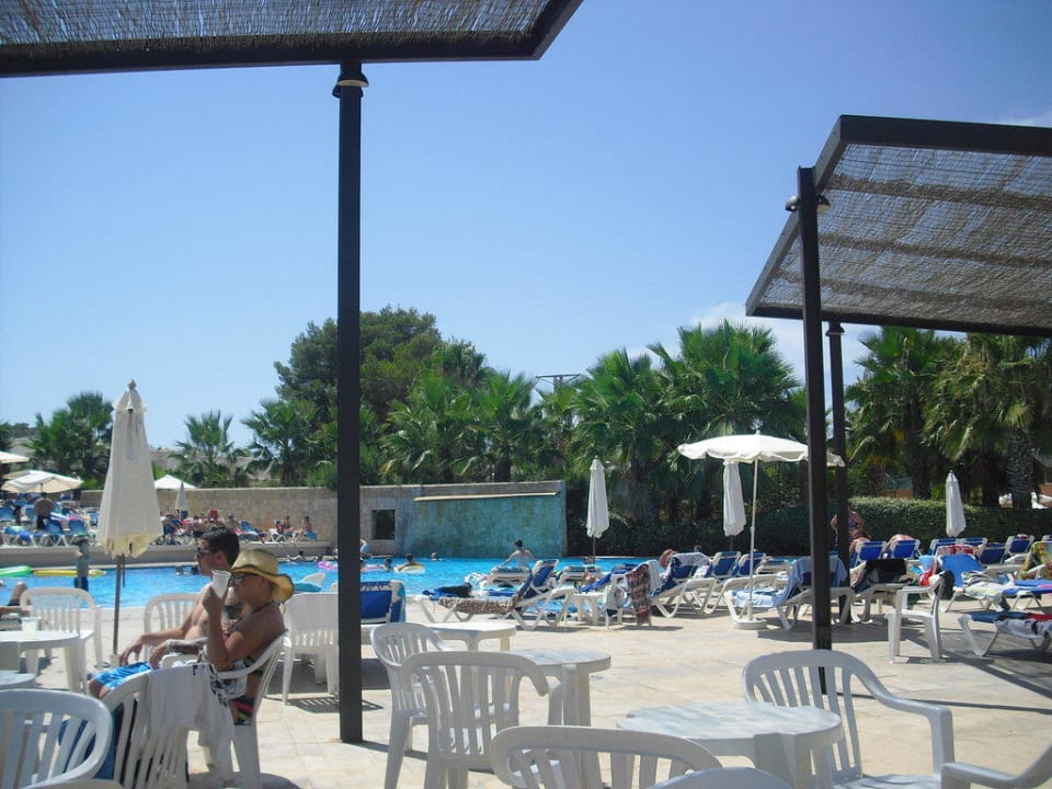 Der Pool  azuLine Hotel Bergantin