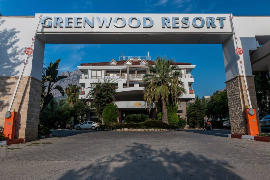 Einfahrt Greenwood Kemer Resort