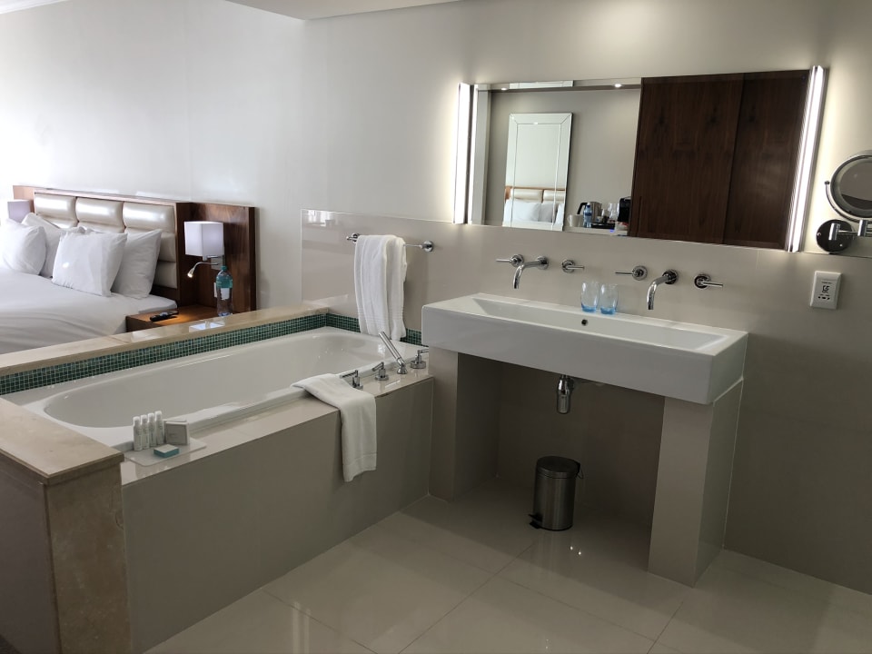 Zimmer Blaauwberg Beach Hotel