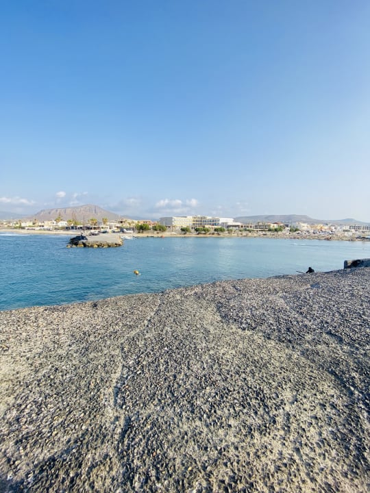 Strand Hotel Aphrodite Beach Club