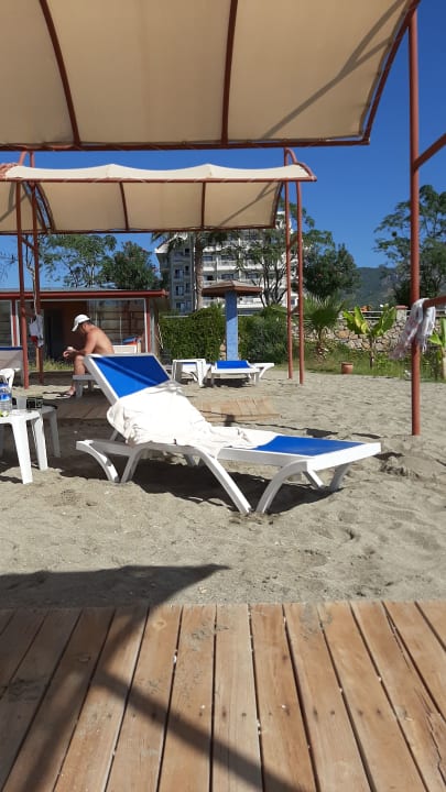 Strand Sey Beach Hotel & Spa
