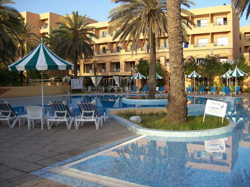 Der Pool El Ksar Resort & Thalasso
