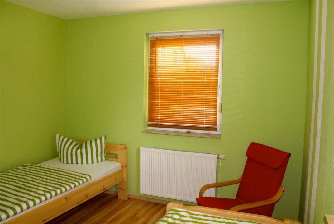 Schlafzimmer/ Kinderzimmer Ferienwohnung Kunterbunt