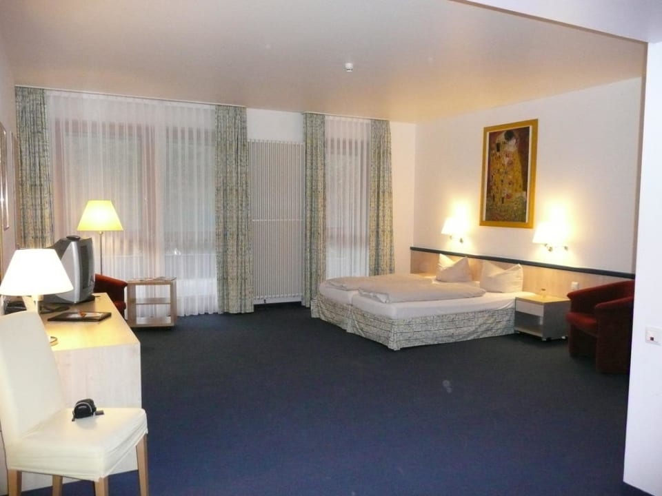 Suite (behindertengerecht ca.60 qm) Sporthotel Fuchsbachtal