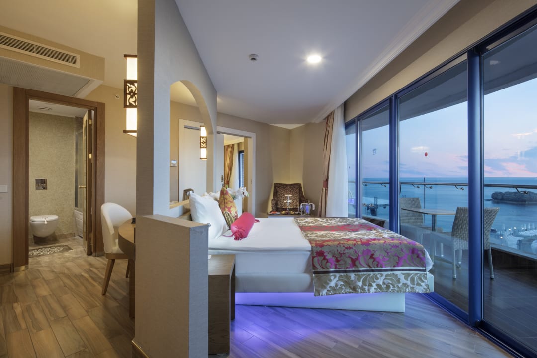 Zimmer Granada Luxury Okurcalar