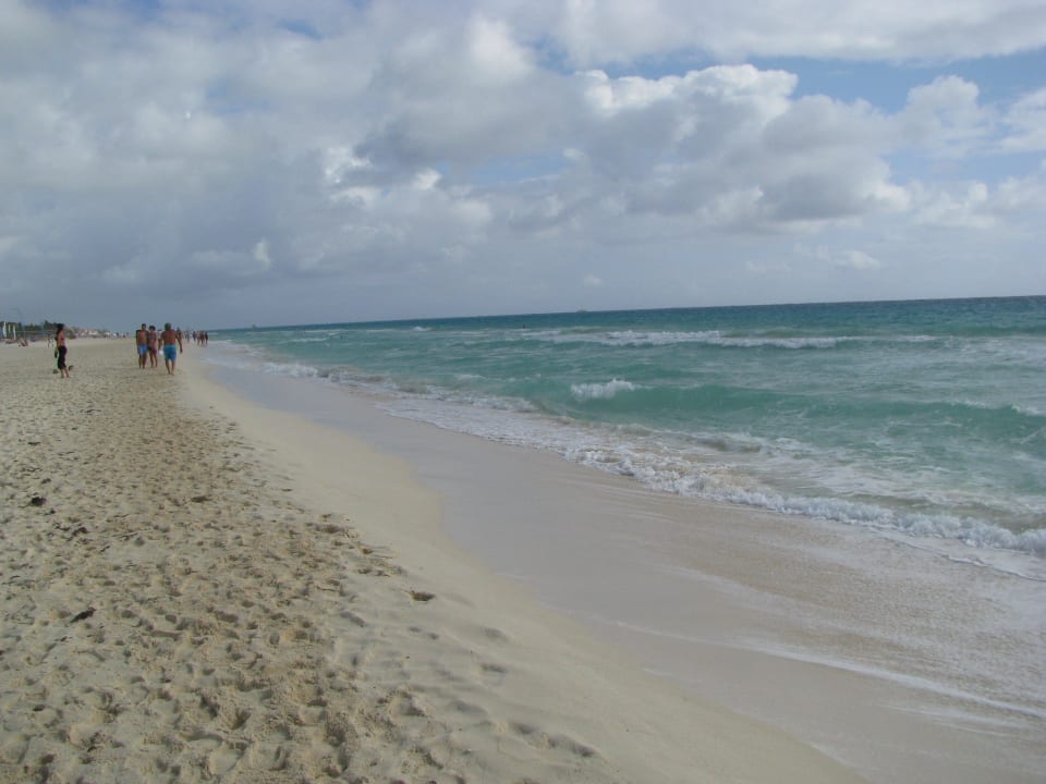 Kilometerlanger Strand Iberostar Waves Quetzal