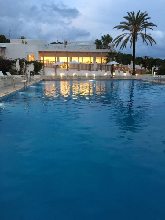 Pool Cala Llenya Resort Ibiza