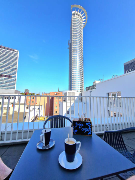 Gastro Holiday Inn – the niu, Charly Frankfurt City