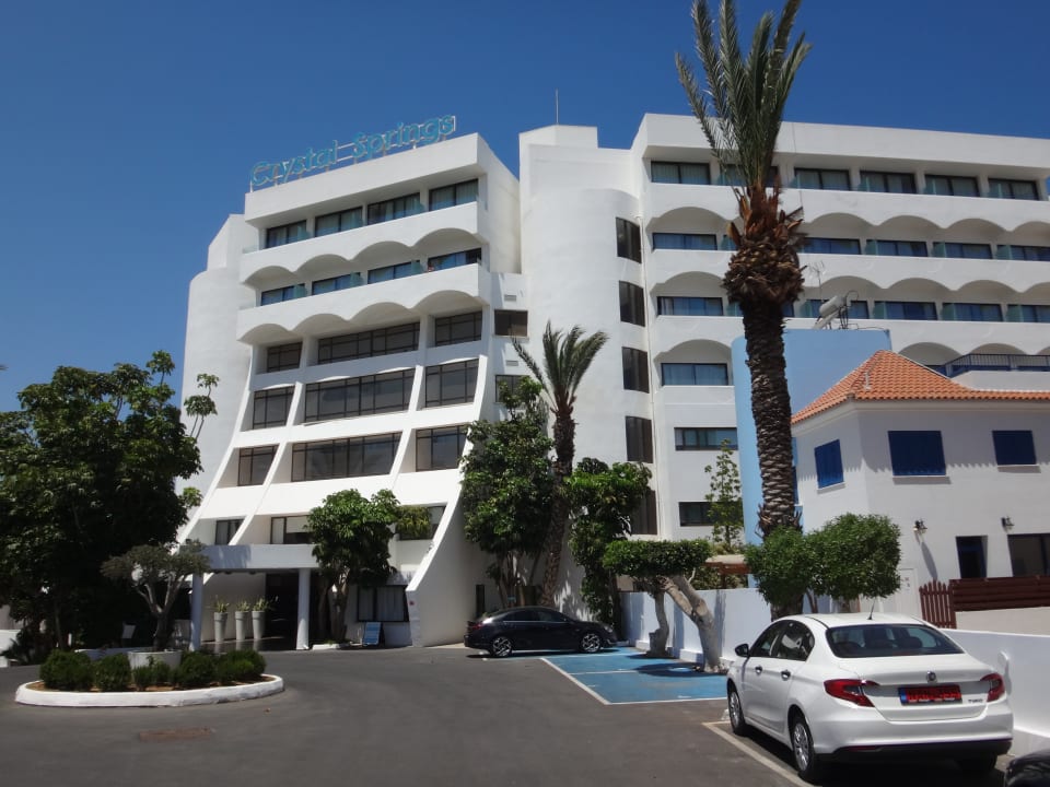 Außenansicht Crystal Springs Beach Hotel