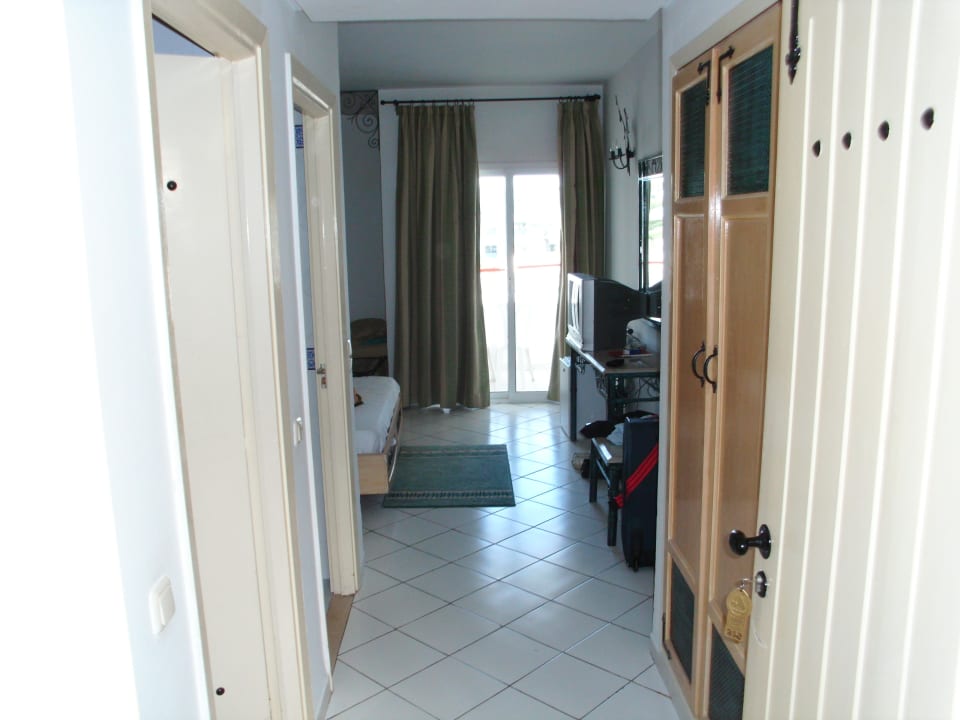 Eingang Hotel El Mouradi Skanes Beach