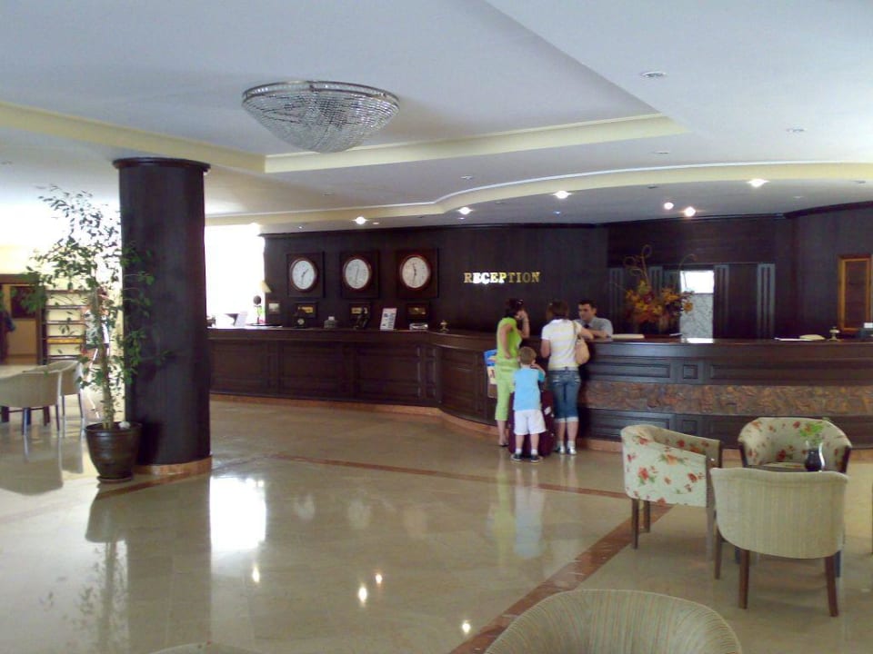 Rezeption  Hotel Royal Garden Beach