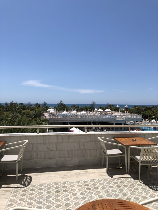 Außenansicht Royal Taj Mahal Hotel