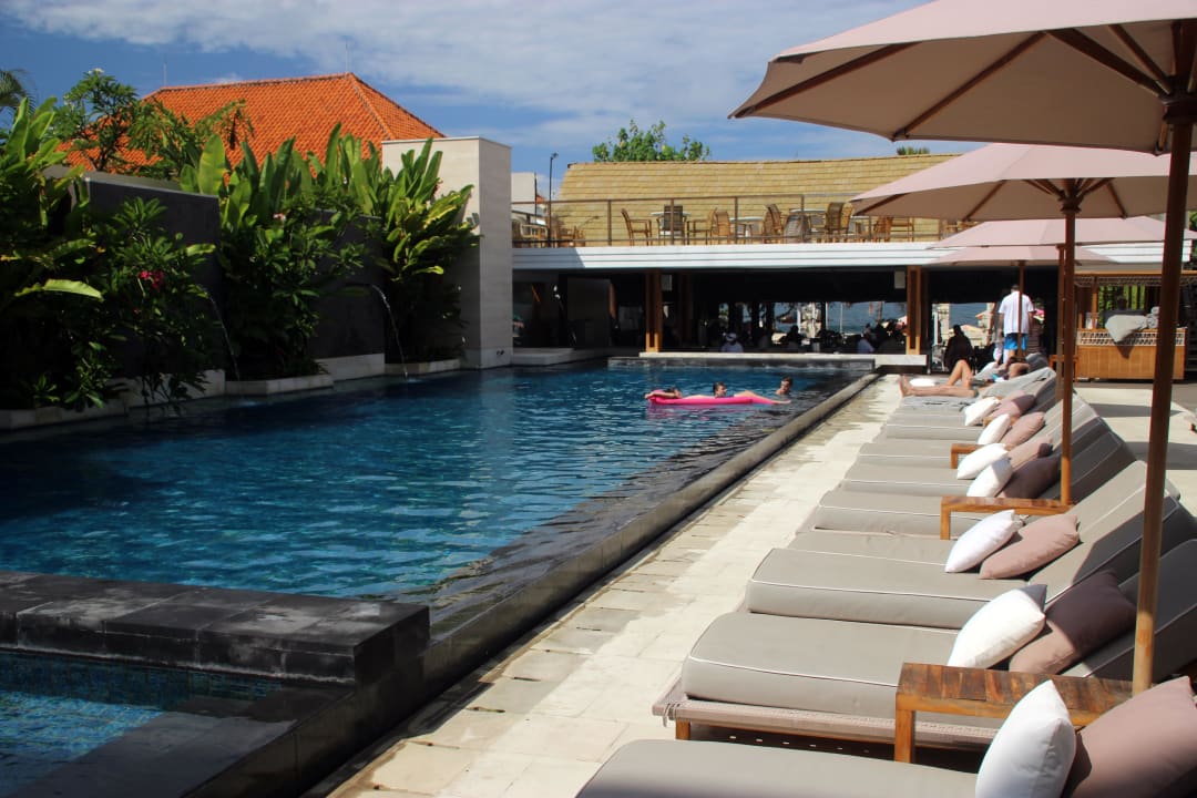 Pool The Bandha Hotel & Suites