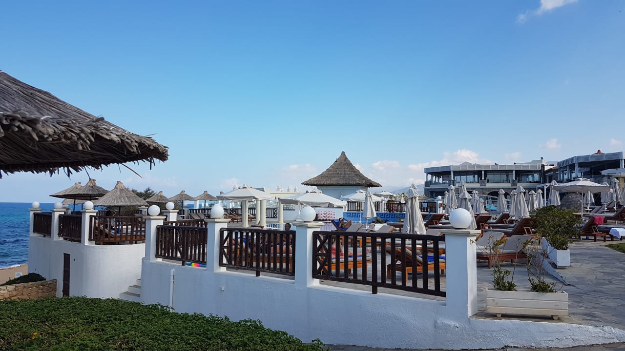 Außenansicht Alexander Beach Hotel & Village Resort