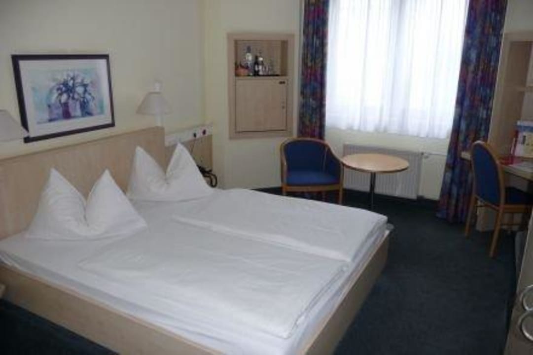 Gemütliches Zimmer IntercityHotel Magdeburg