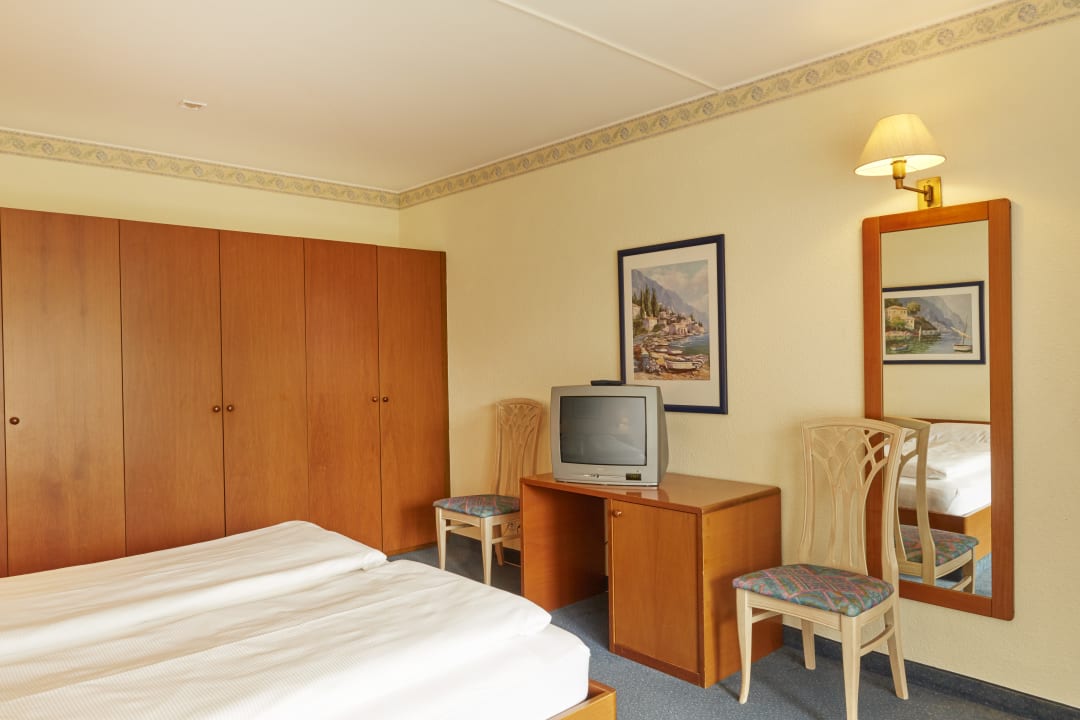 Zimmer H4 Hotel Arcadia Locarno