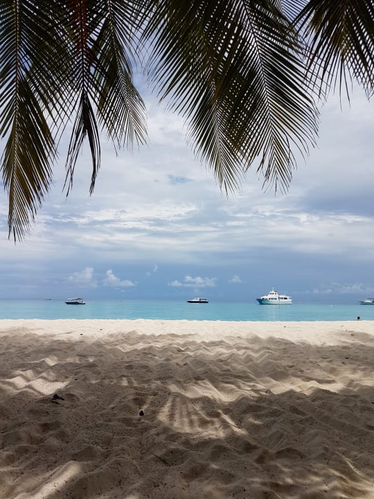 Strand Kuramathi Maldives