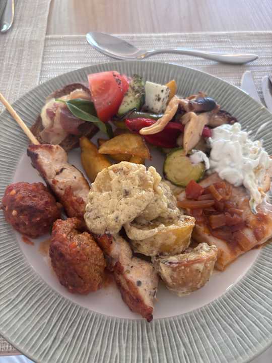 Gastro Ventale Island Breeze Resort