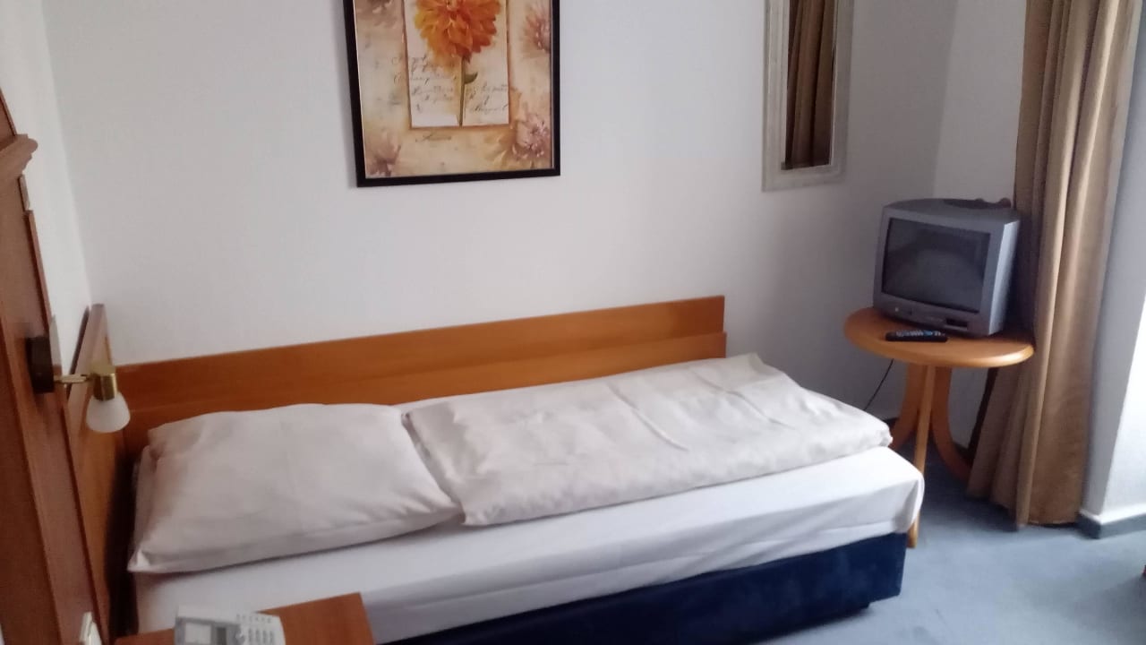 Bett mit weicher Matratze Grandhotel Esplanade