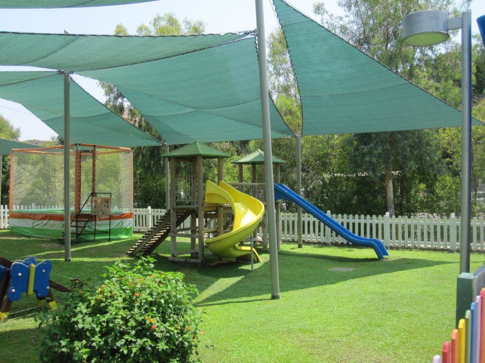 Rutsche im Mini Club Barut Hemera