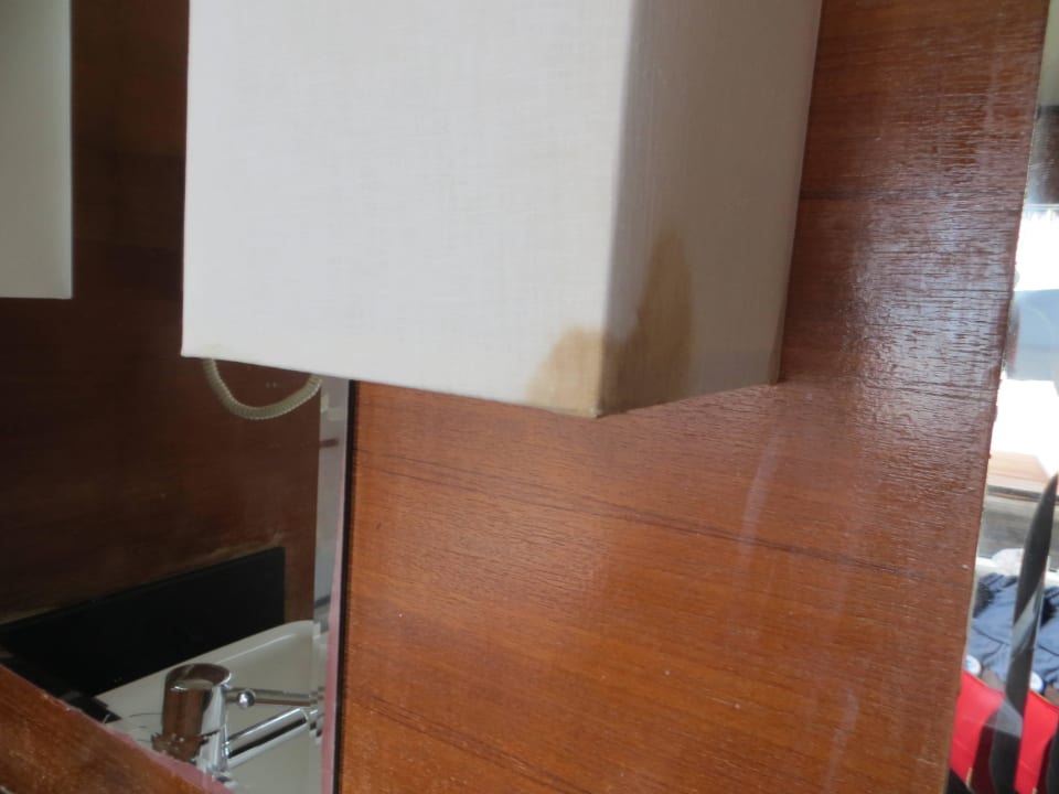 Lampen verrostet und verdreckt Adaaran Select Hudhuran Fushi - Premium All Inclusive