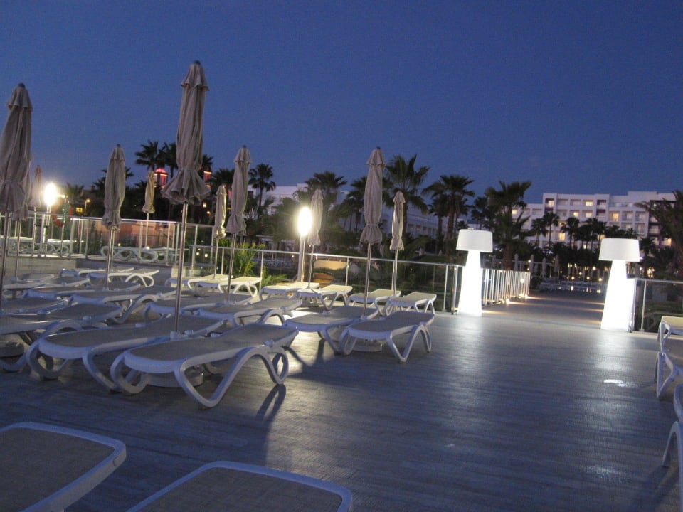 Terrasse am Infinitypool Hotel Riu Gran Canaria
