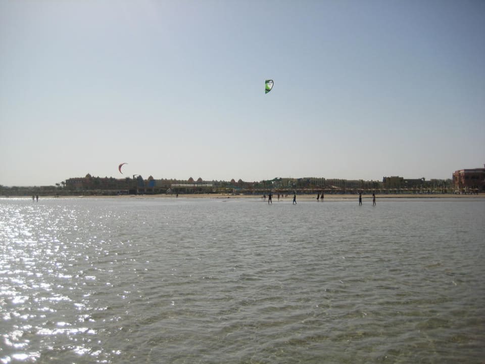 Blick zum Strand Hotel Titanic Palace