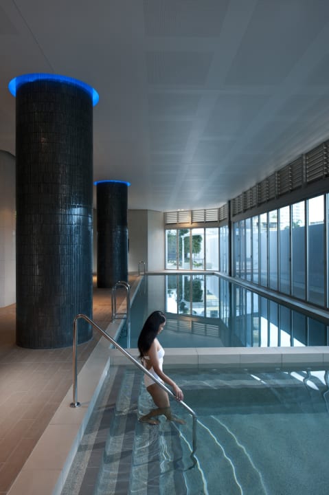 Pool Hilton Surfers Paradise Hotel & Residences