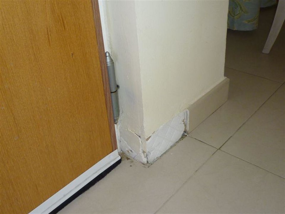 Wo ist die Fußleiste hin? Ilunion Sancti Petri