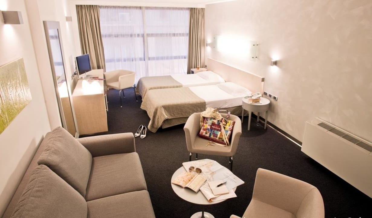 Camera Standard Hotel Mercure Palermo Centro