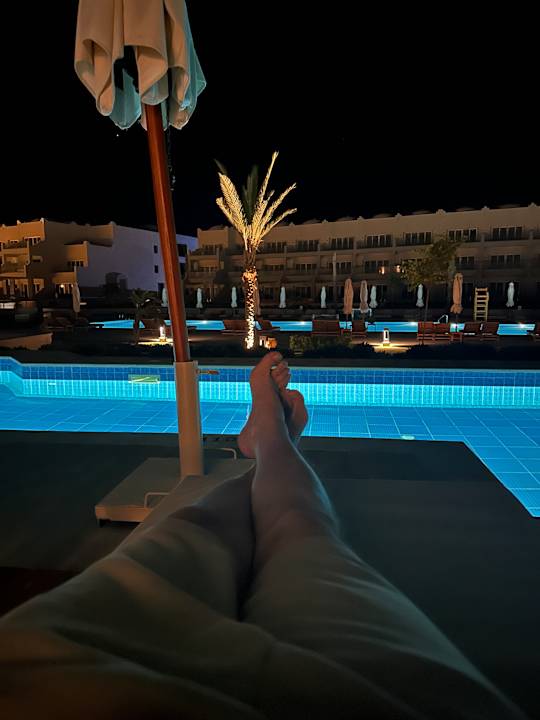 Pool Diamond Beach by Pearl Resort