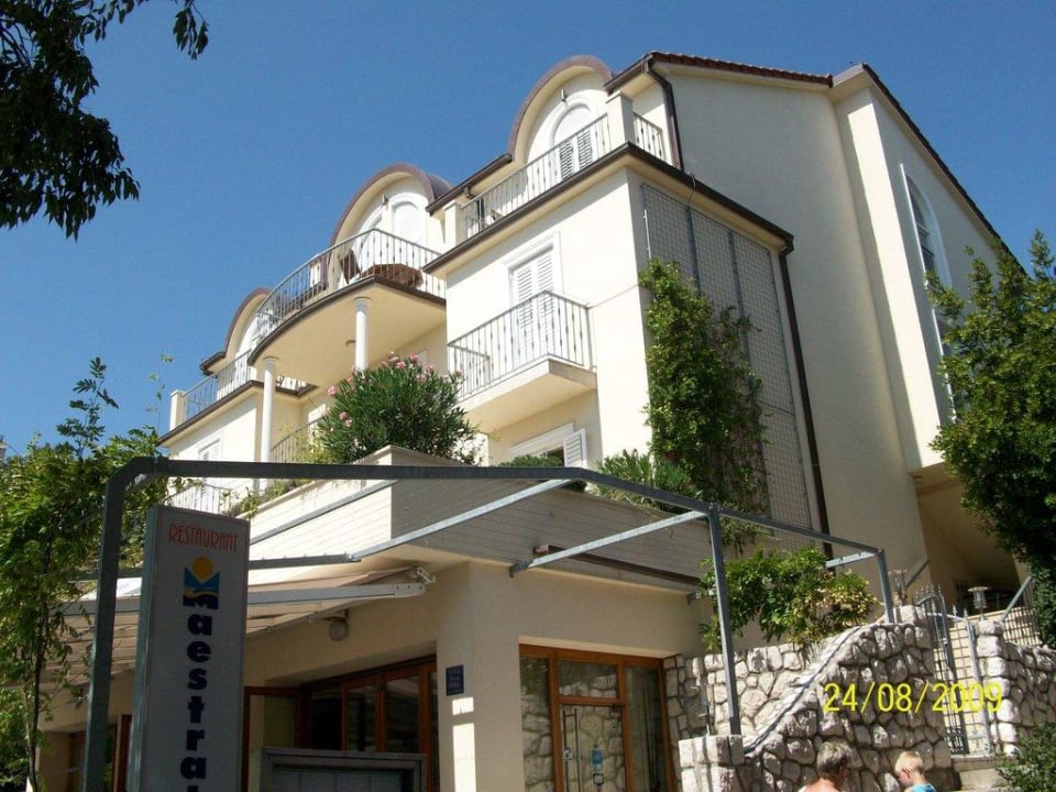 Außenansicht Hotel Maestral