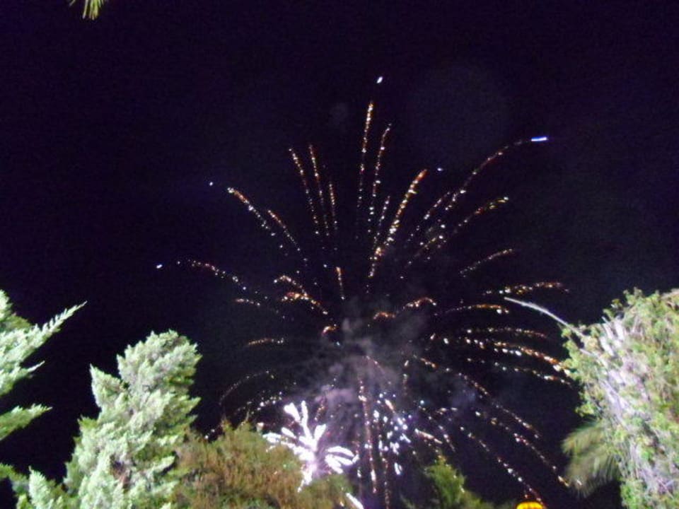 Die Galanight Saturn Palace Resort Hotel