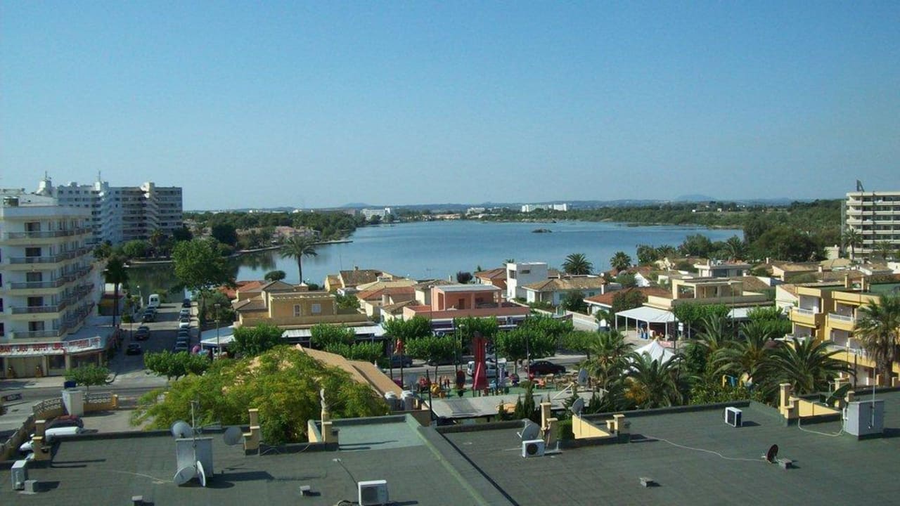 See JS Hotel Sol de Alcudia