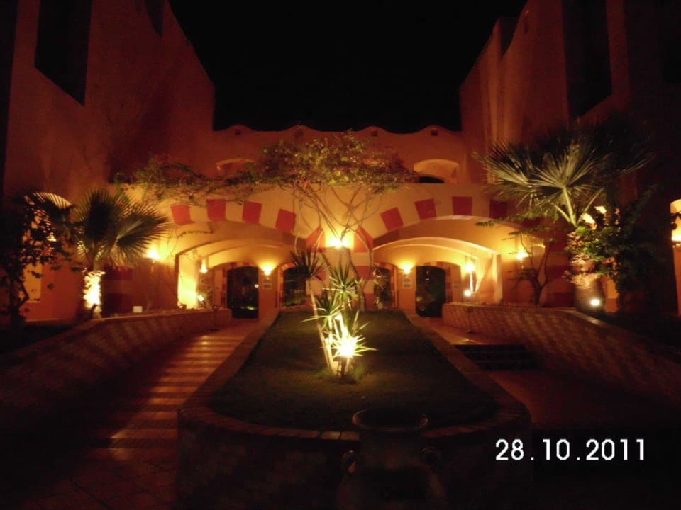 Durchgang zwischen den Pools Jaz Makadi Oasis Resort