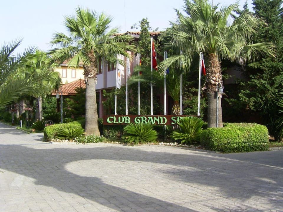 Club Grand Side Club Grand Side