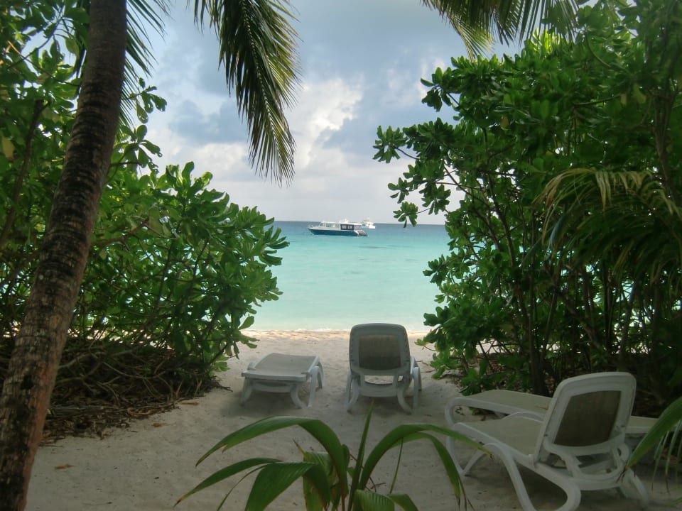 Strand vor Beachvillen - 1. U-Bereich Kuramathi Maldives