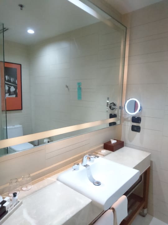 Zimmer Eastin Grand Hotel Sathorn