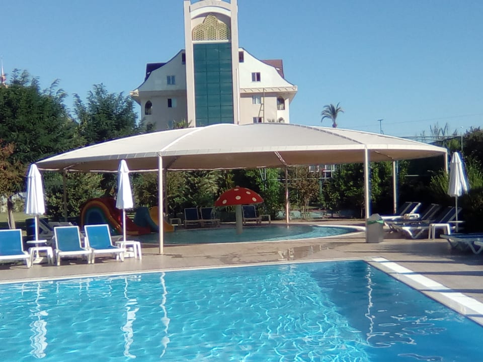 Pool Calimera Hane Garden