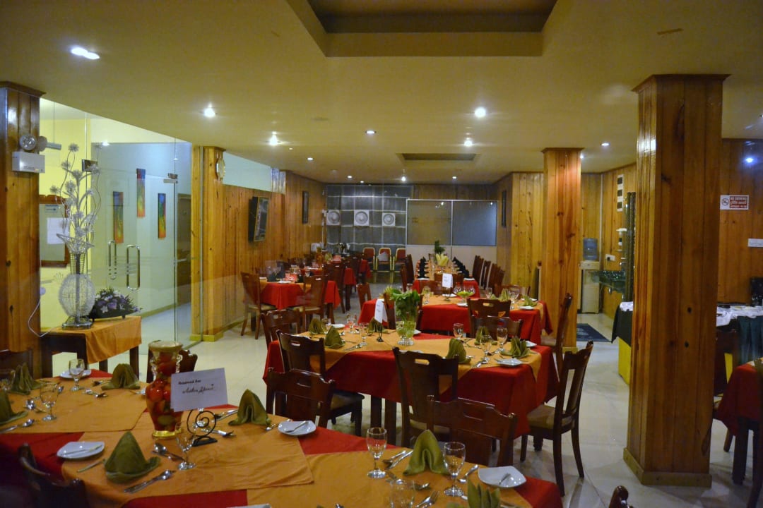 Restaurant Olympus Plaza Hotel