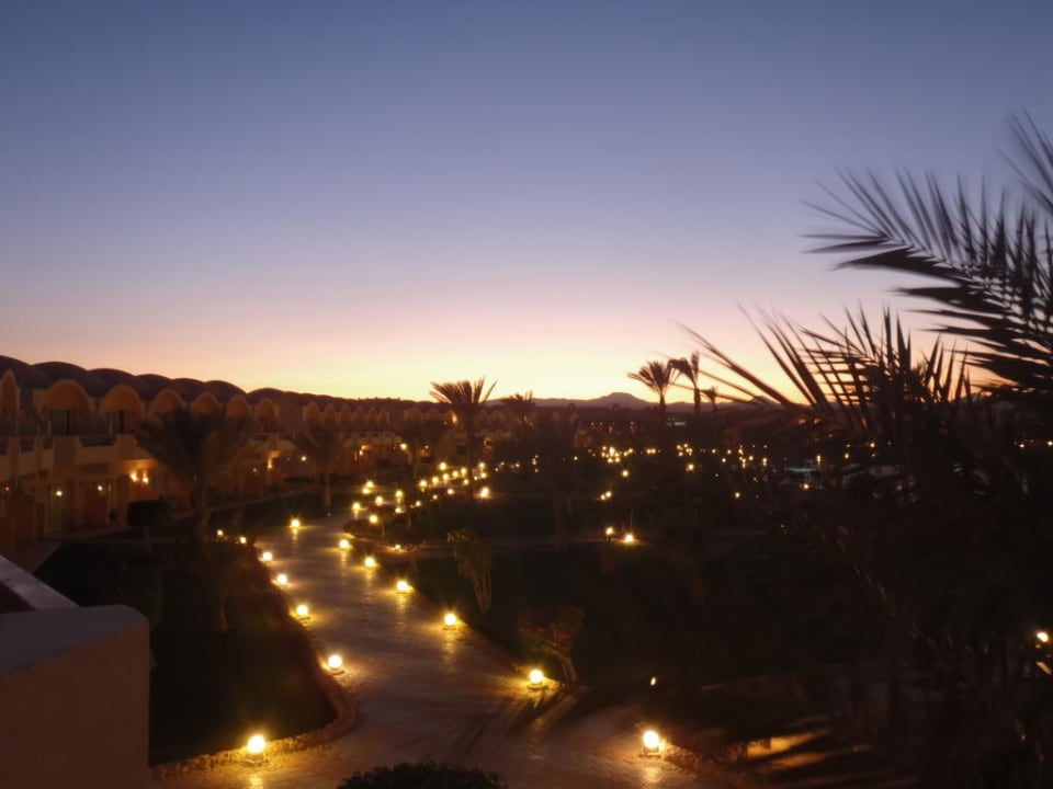 Abendstimmung Three Corners Sea Beach Resort