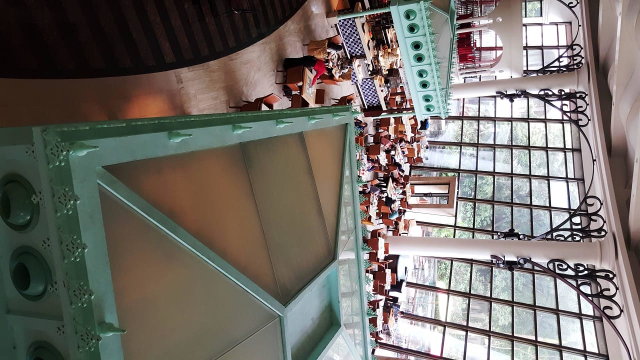 Blick auf das Hauptrestaurant Hotel InterContinental Shenzhen