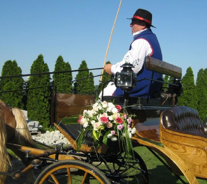 Gospodarz w stroju kaszubskim Wichrowe Wzgórze Kaszubska Oaza Zdrowia