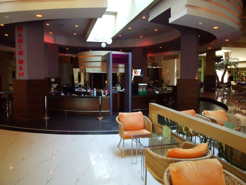 Oasis Bar/Meeting Hall Limak Lara Deluxe Hotel & Resort