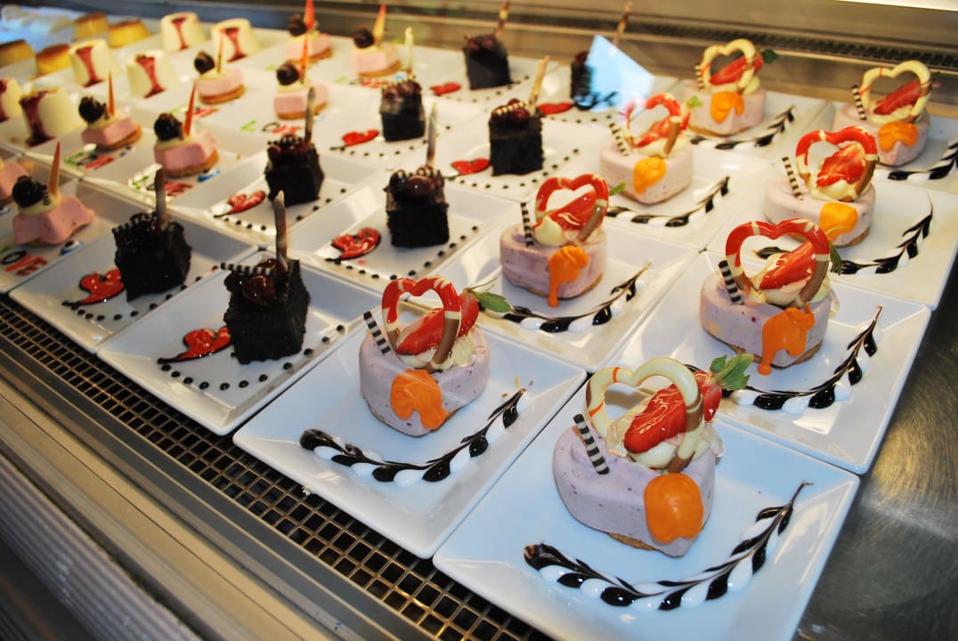 Valentine's day cakes Voyage Belek Golf & Spa