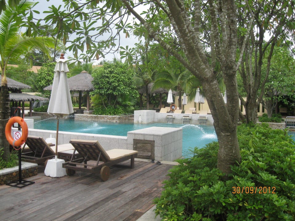 Pool in der Anlage Centara Koh Chang Tropicana Resort