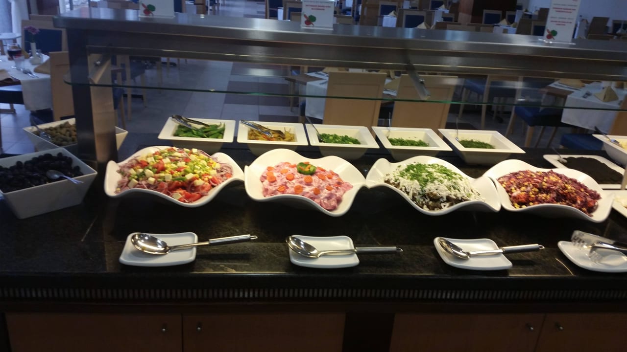 Salatbuffet Hauptrestaurant Sol Luna Bay