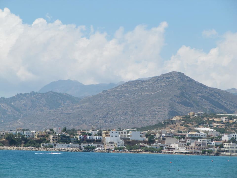 Aussicht vom Strand nach Makri Gialos Atlantica Mikri Poli Crete