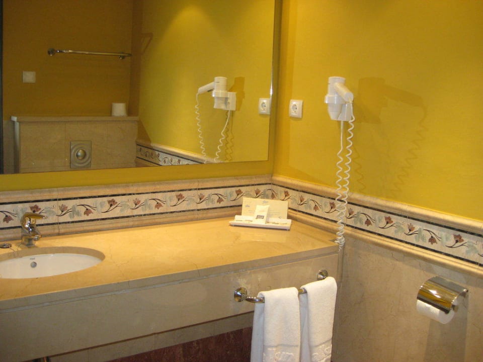 Badezimmer allsun App.-Hotel Albatros