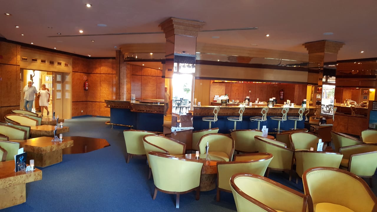 Lobby Hotel Riu Palace Tres Islas